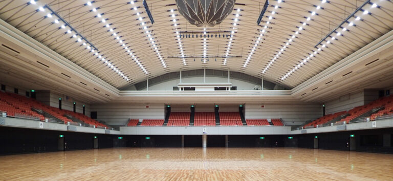 大阪府立体育会館第一競技場のLED化。LED照明導入の事例